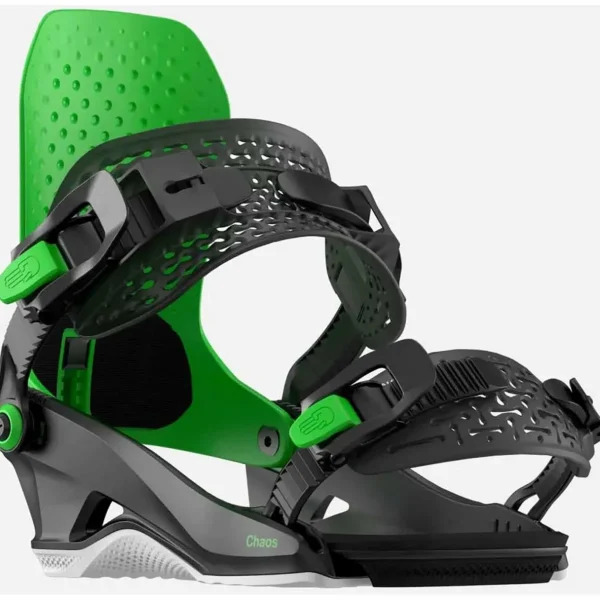 Bataleon Wallie Snowboard + Chaos Heelwrap Snowboard Bindings 2025