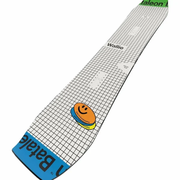 Bataleon Wallie Snowboard + Chaos Heelwrap Snowboard Bindings 2025
