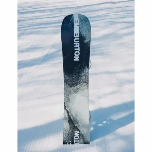 Burton Instigator Flat Top Snowboard + Freestyle Snowboard Bindings 2025