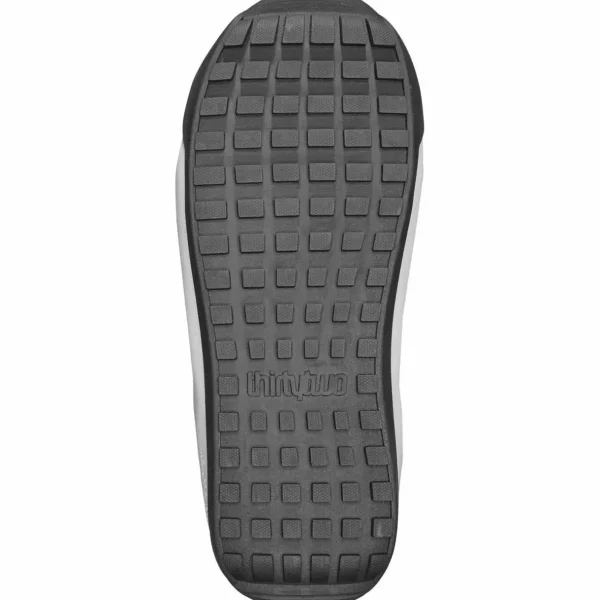 CAPiTA Pathfinder Camber Snowboard + Union Strata Snowboard Bindings + thirtytwo STW Double Boa Snowboard Boots 2025