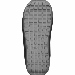 CAPiTA Pathfinder Camber Snowboard + Union Strata Snowboard Bindings + thirtytwo STW Double Boa Snowboard Boots 2025