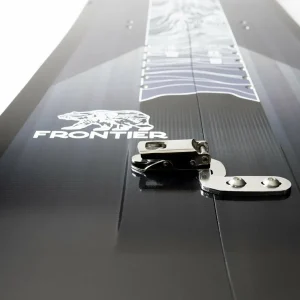 Jones Frontier Splitboard + Union Explorer Splitboard Bindings  + Nomad Universal Tail Clip Splitboard Skins 2025