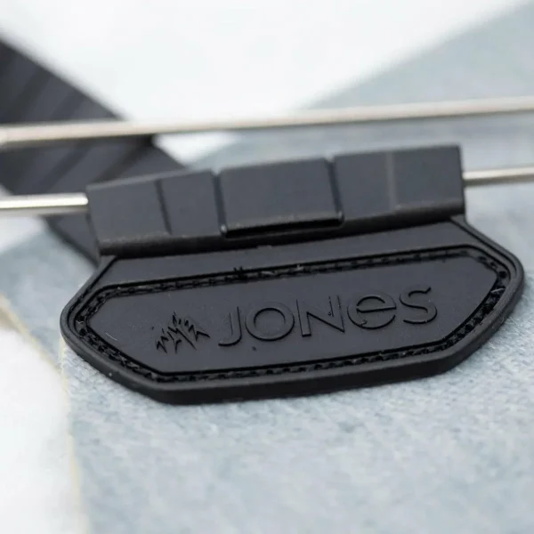Jones Solution Splitboard + Nomad Quick Tension Tail Clip Splitboard Skins 2025
