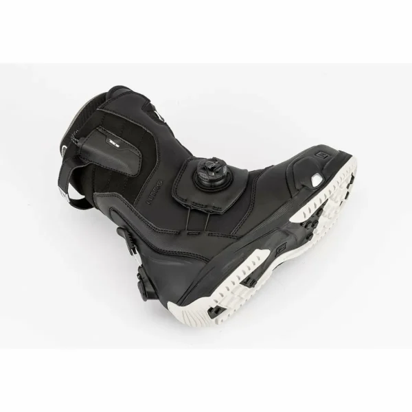 Nitro Cave Step On TLS Snowboard Boots + Burton Step On Escapade EST Snowboard Bindings - Women's 2025