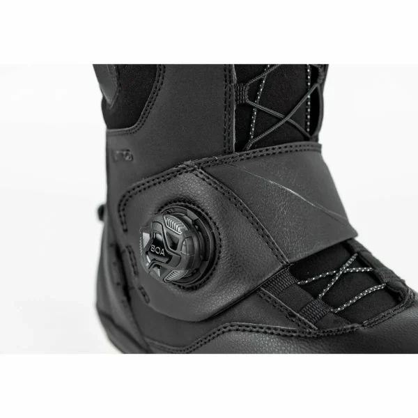 Nitro Cave Step On TLS Snowboard Boots + Burton Step On Escapade EST Snowboard Bindings - Women's 2025