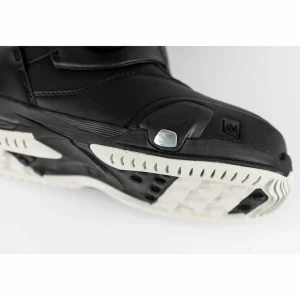 Nitro Cave Step On TLS Snowboard Boots + Burton Step On Escapade EST Snowboard Bindings - Women's 2025