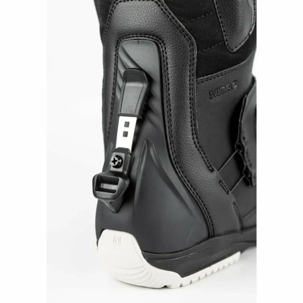 Nitro Cave Step On TLS Snowboard Boots + Burton Step On Escapade EST Snowboard Bindings - Women's 2025