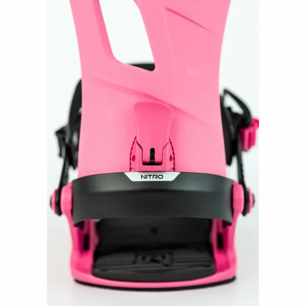 Nitro Cinema Snowboard + Rambler Snowboard Bindings 2025