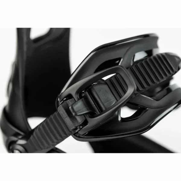 Nitro Cinema Snowboard + Rambler Snowboard Bindings 2025