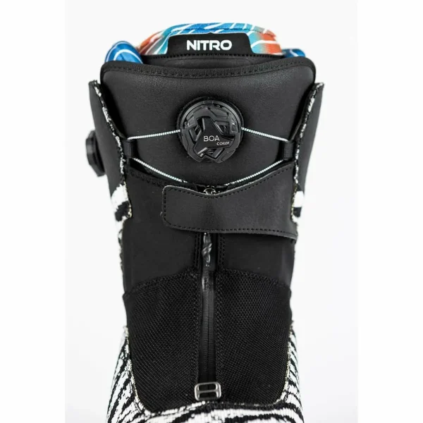 Nitro Squash Snowboard  + One Snowboard Bindings + Skylab Boa Snowboard Boots 2025