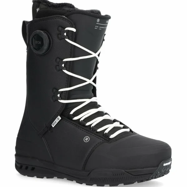 Ride Kink Snowboard + C-6 Snowboard Bindings + Fuse Snowboard Boots 2025