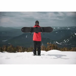 Season Kin Snowboard + Union Strata Snowboard Bindings 2025