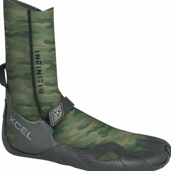 XCEL 3mm Infiniti 5-Finger Wetsuit Gloves + 3mm Infiniti Split Toe Wetsuit Boots