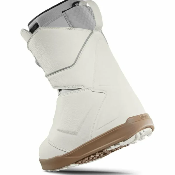 Yes. Menace Snowboard + Rebel Snowboard Bindings + thirtytwo Lashed Double Boa Snowboard Boots - Women's 2025