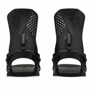 Yes. Standard UnInc. DC XTRM Snowboard + Drive Snowboard Bindings + thirtytwo TM-2 Double Boa Snowboard Boots 2025